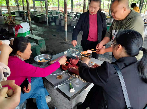 滚球手机注册-滚球（中国）
 餐饮加盟店