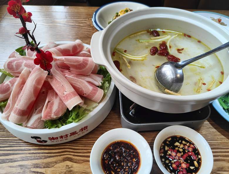 滚球手机注册-滚球（中国）
 乡村黑猪肉